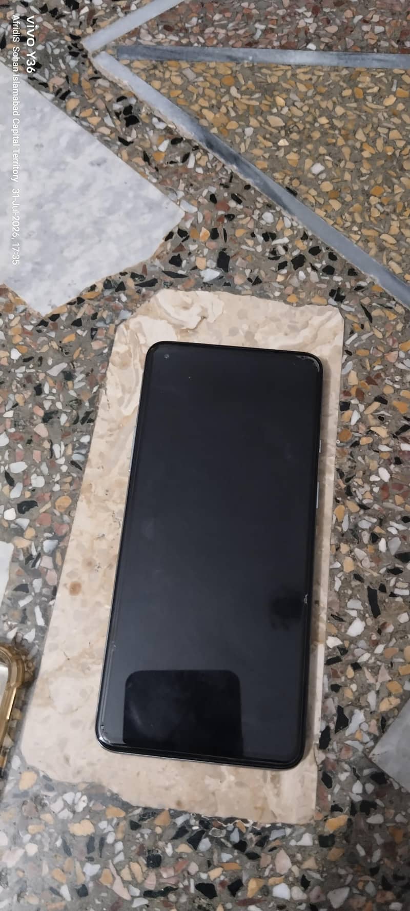 One Plus 9R 1