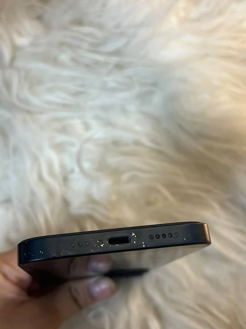 Apple iPhone 13 3