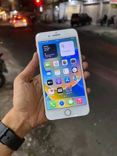 Apple iPhone 8 Plus pta approved 256gb