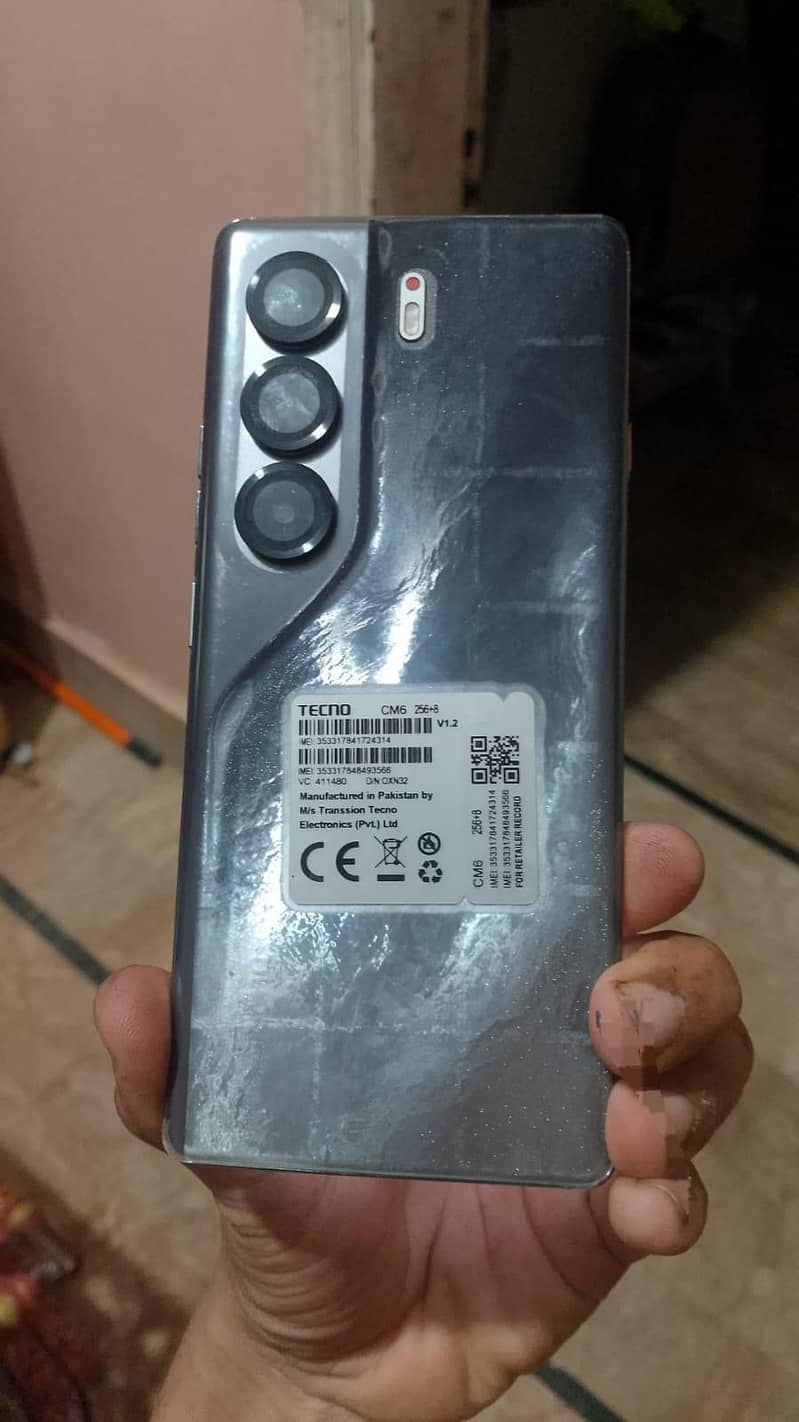 Tecno CAMON 40 Pro 0