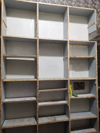 Wood almari box