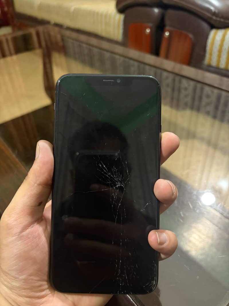 Apple iPhone 11 Pro Max 0