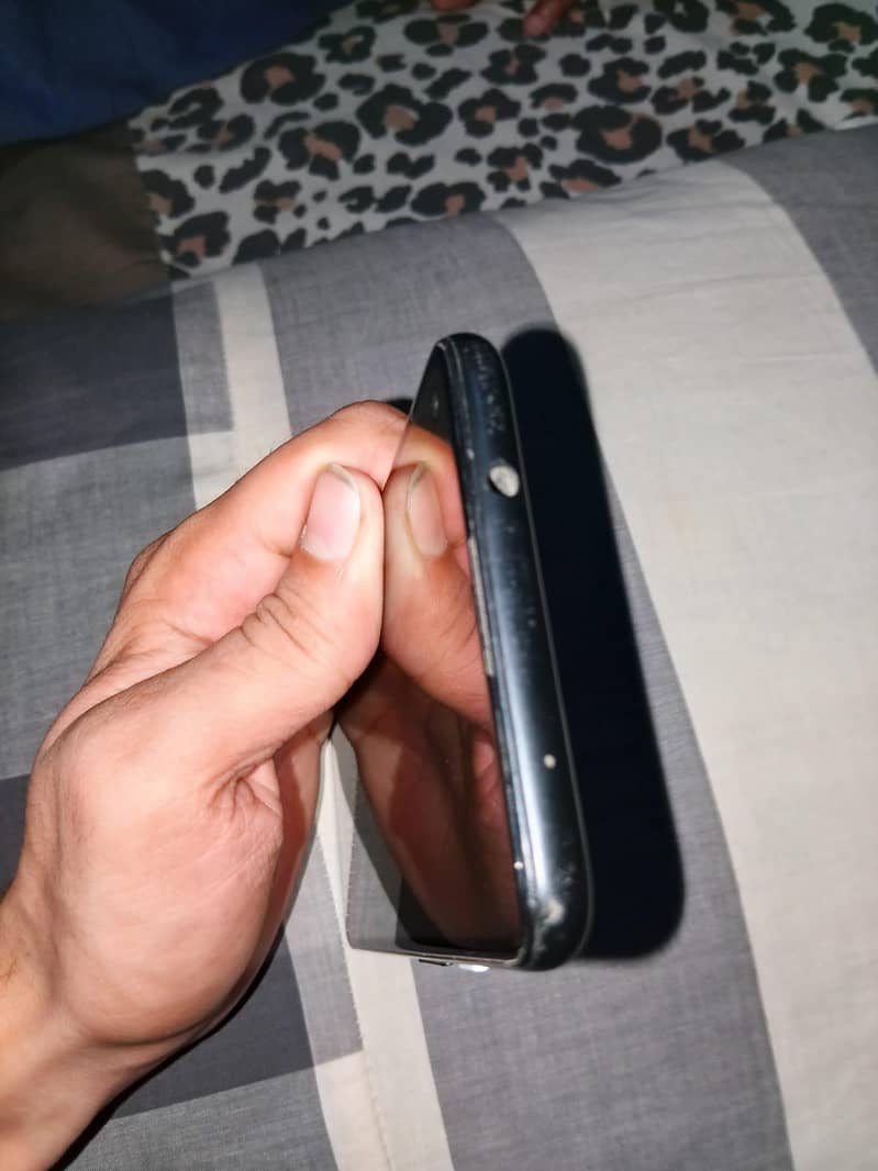 Google Pixel 4a 3
