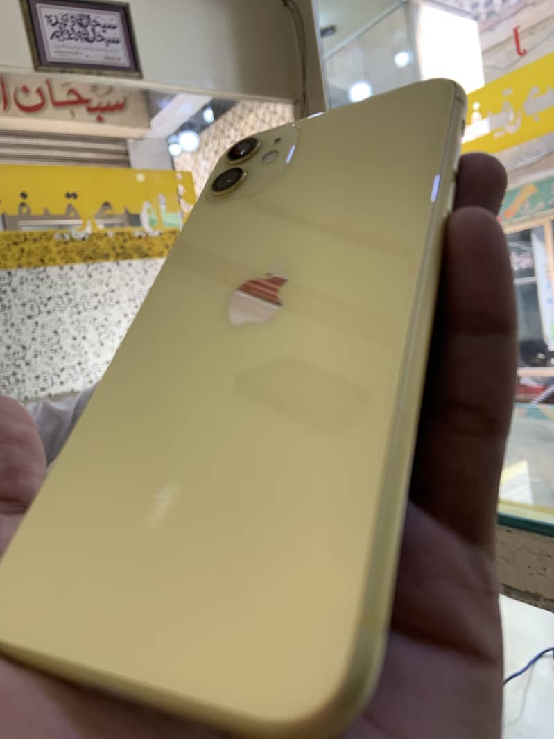 Apple iPhone 11 2