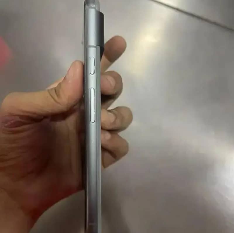 Google Pixel 8 1