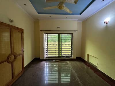 7 Marla Double Unit House Available For Rent In Abubaker Block Gas Installed