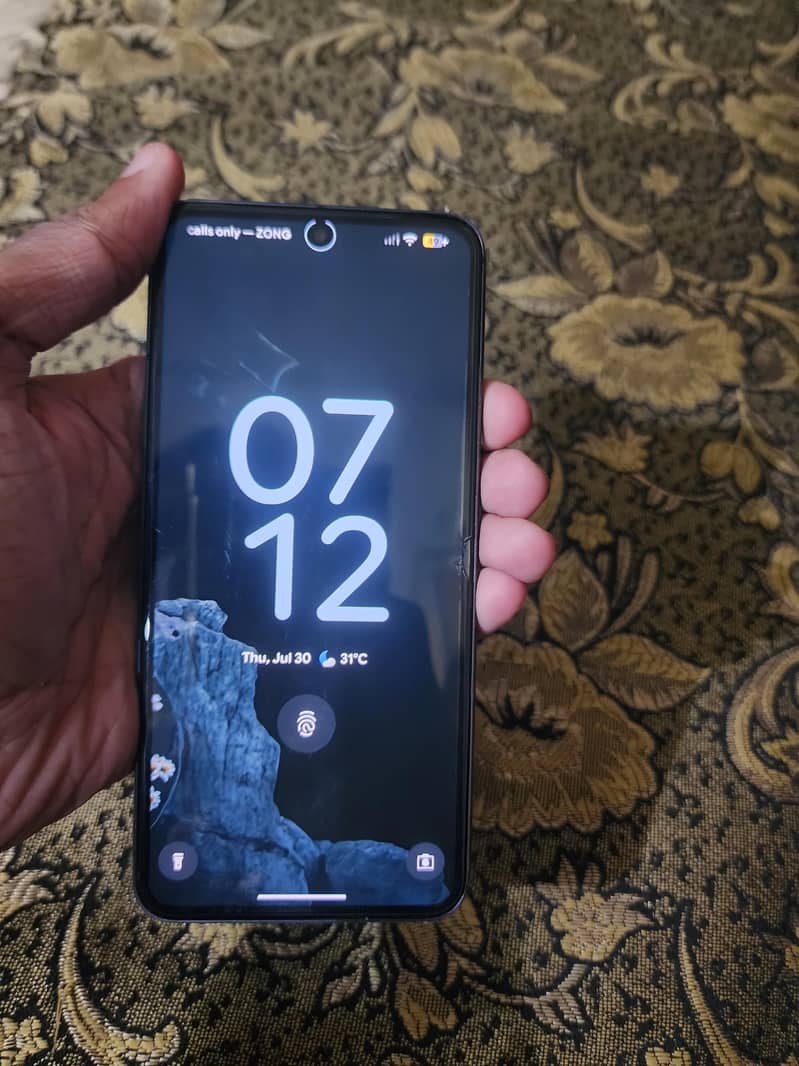 Google Pixel 8 3
