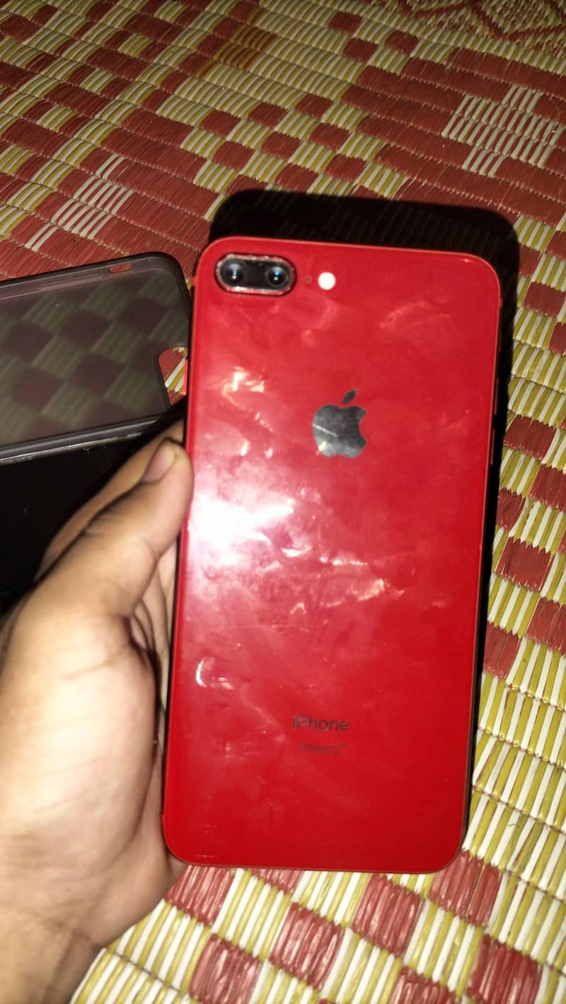 Apple iPhone 8 Plus 2