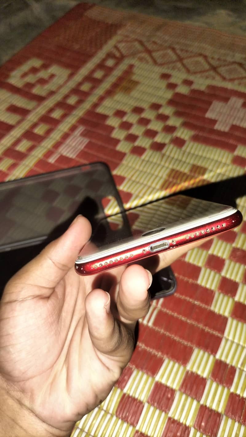 Apple iPhone 8 Plus 5