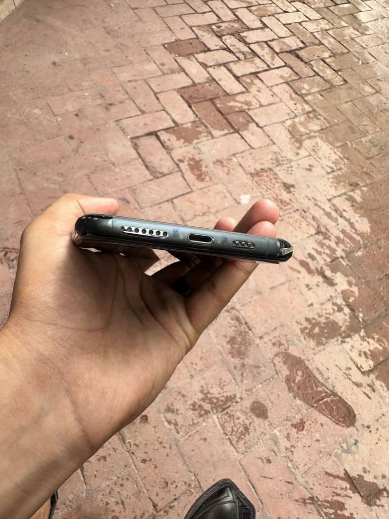 Apple iPhone 11 Pro Max 5