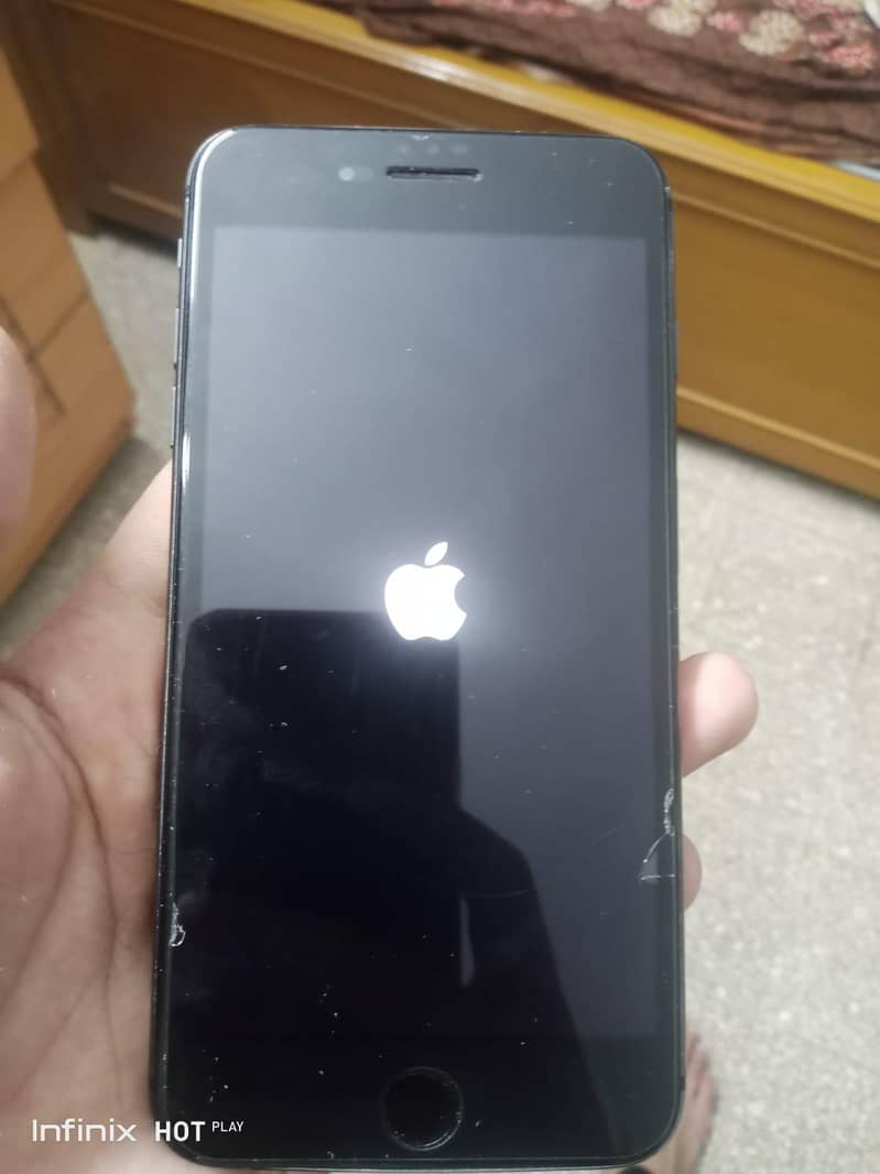 Apple iPhone 8 Plus 2