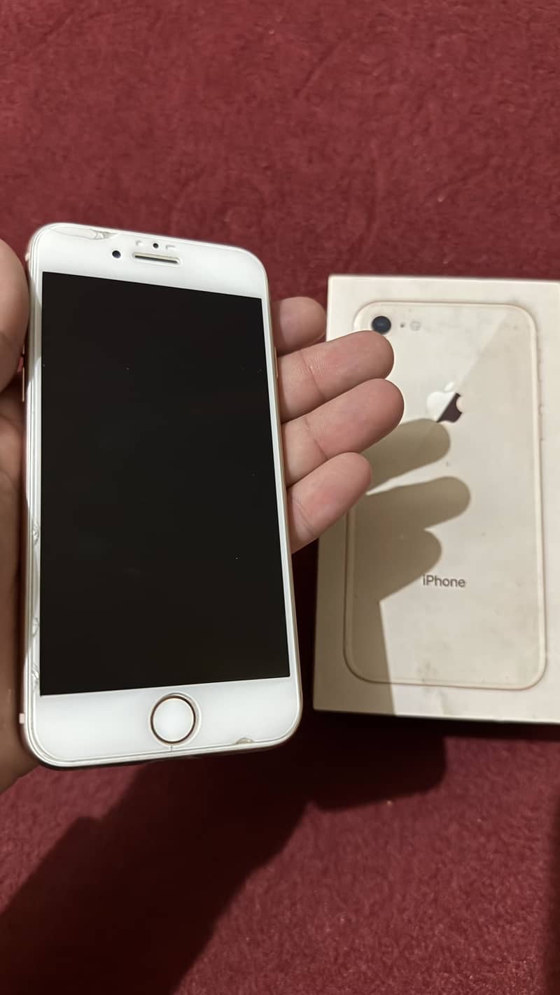 Apple iPhone 8 3