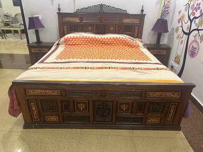 Solid wood bed set with side tables and dresser