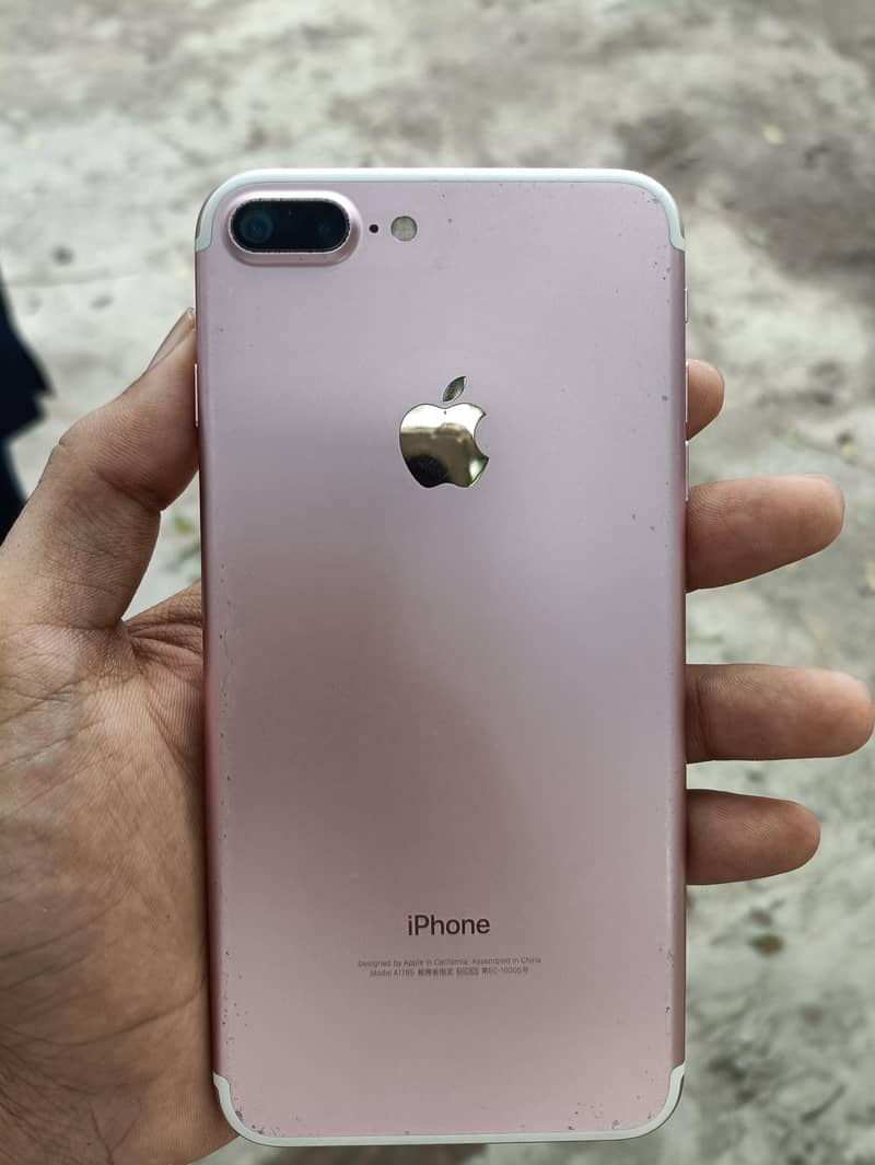Apple iPhone 7 Plus 4