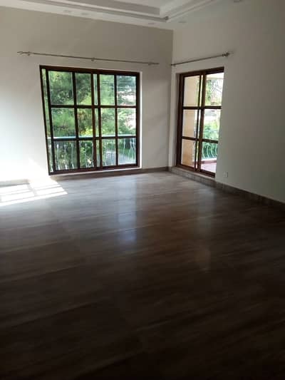 1 Kanal House For Rent In Gulberg For Residence Or Office Use