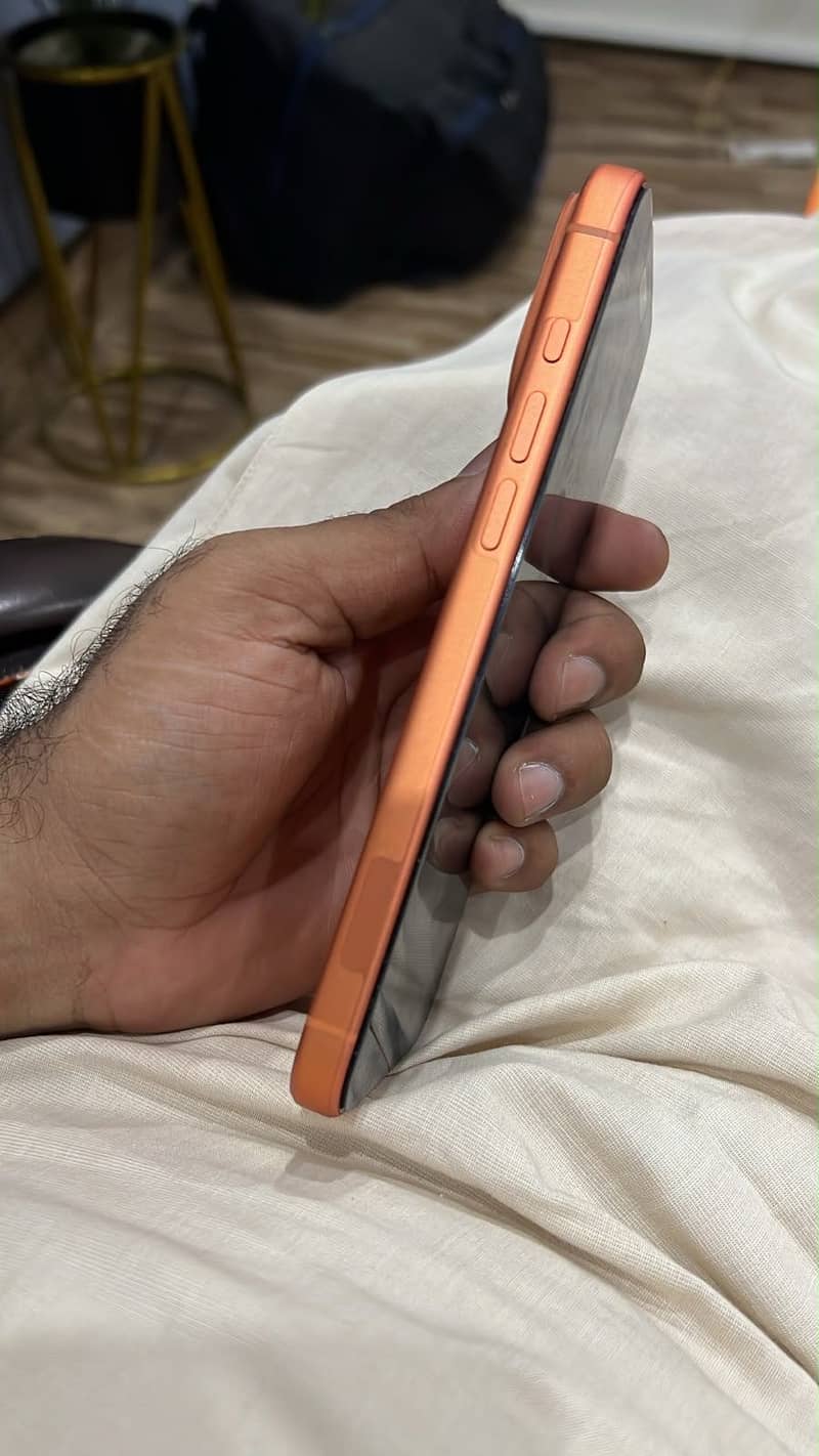 Apple iPhone 17 Pro Max 5