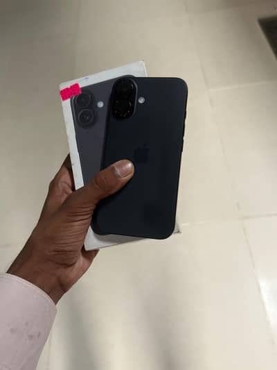 Apple iPhone 16 simple