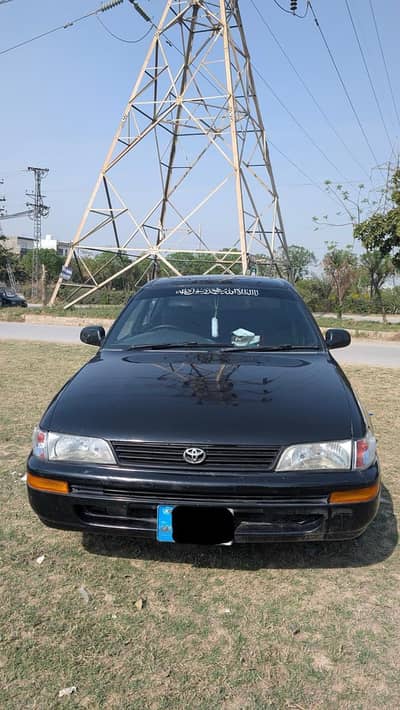 Toyota Corolla XE 2000