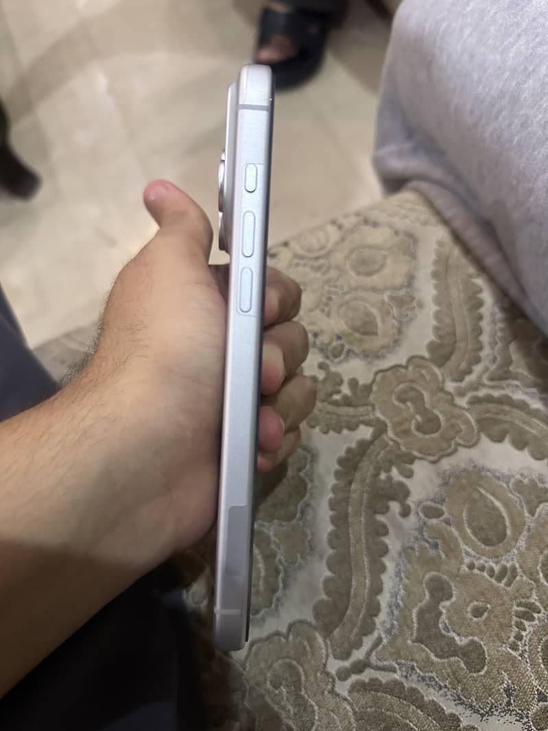 Apple iPhone 17 Pro Max 1