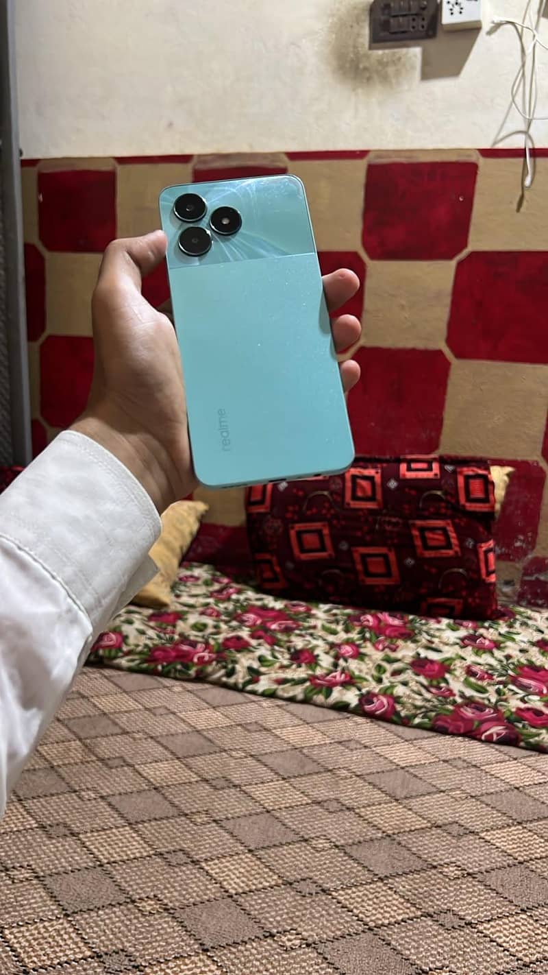 Realme C51 0