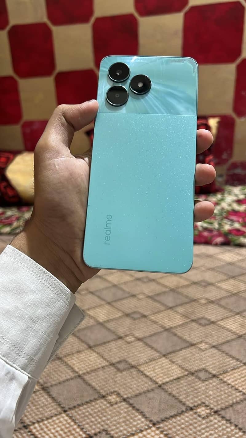 Realme C51 1