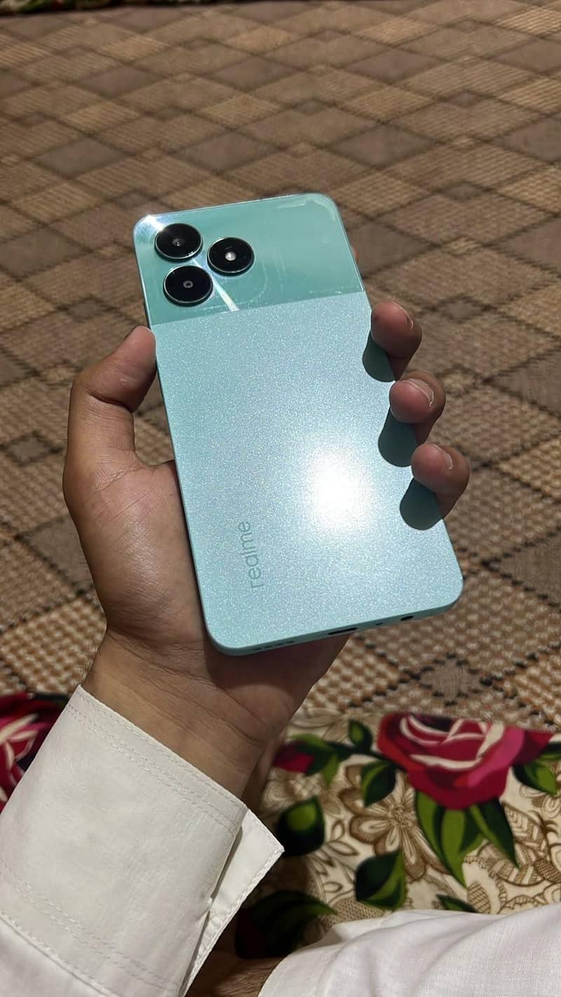 Realme C51 9