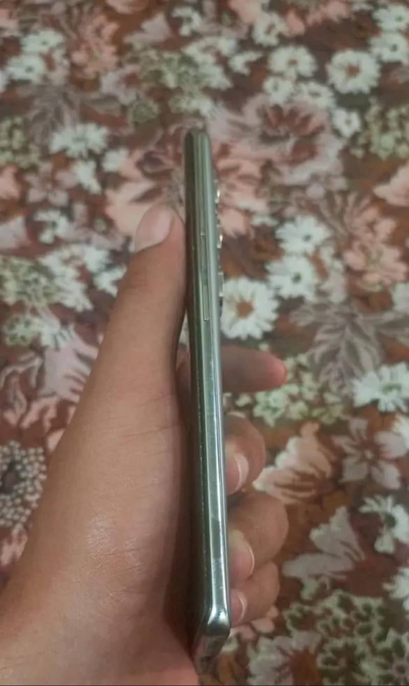Tecno CAMON 40 Pro 0