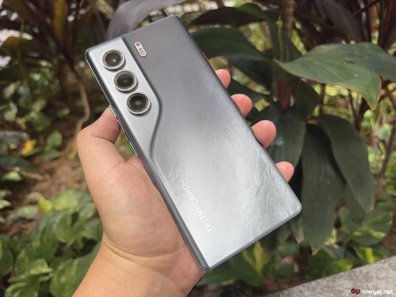 Tecno CAMON 40 Pro 1