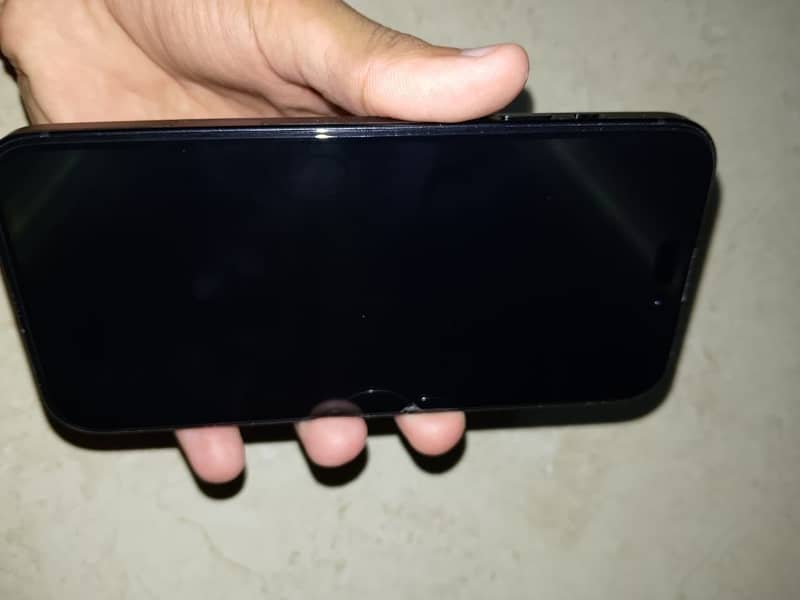 Apple iPhone 15 plus 3