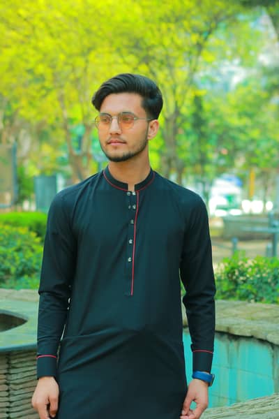 I am pizza chef mujhe job ki zarurat hai Karachi mei my nmb03379759858