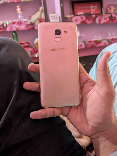 Samsung Mobile J6