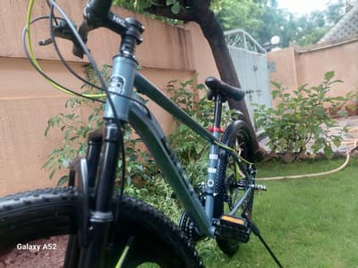 imported cycle aluminium frame quality bike mountain + road bike