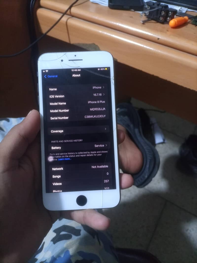 Apple iPhone 8 Plus 3