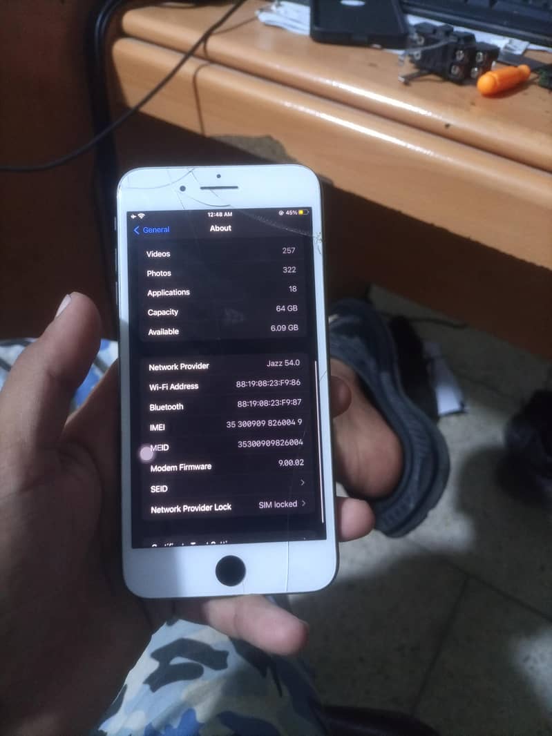 Apple iPhone 8 Plus 5