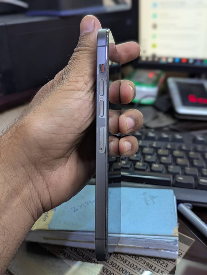 Iphone 13 pro max 1