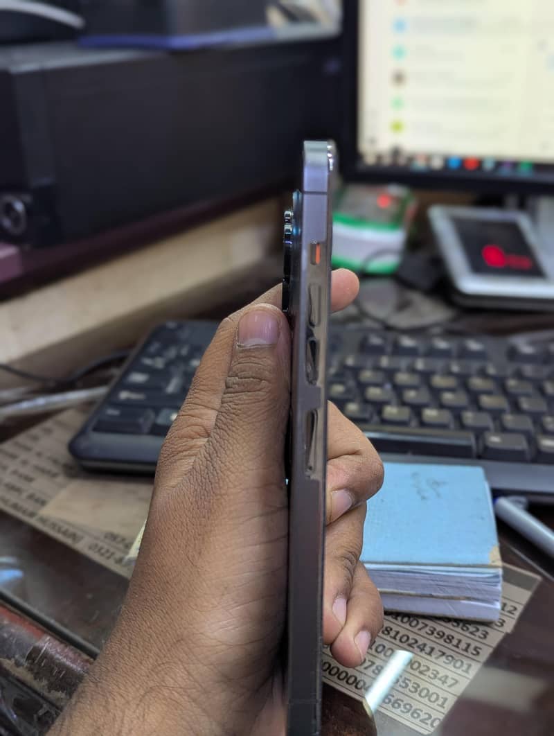 Iphone 13 pro max 2