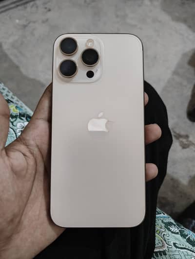 Apple iPhone 16 Pro Max