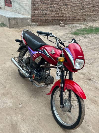 HONDA CD 70 DREAM