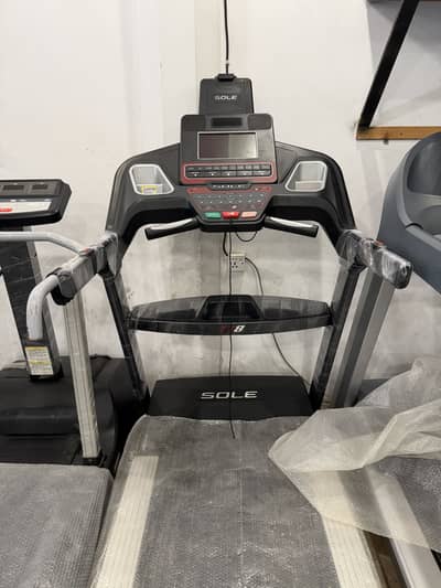 Treadmill / Running machine / walking pad / Electric machine / Homegym