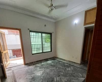 10 Marla House for Sale in E11