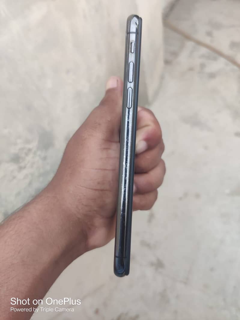 Apple iPhone X 1