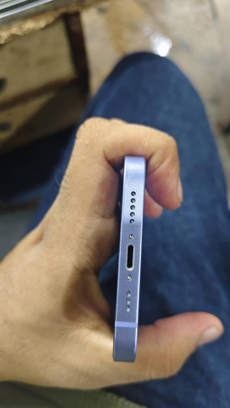 Apple iPhone 12 5