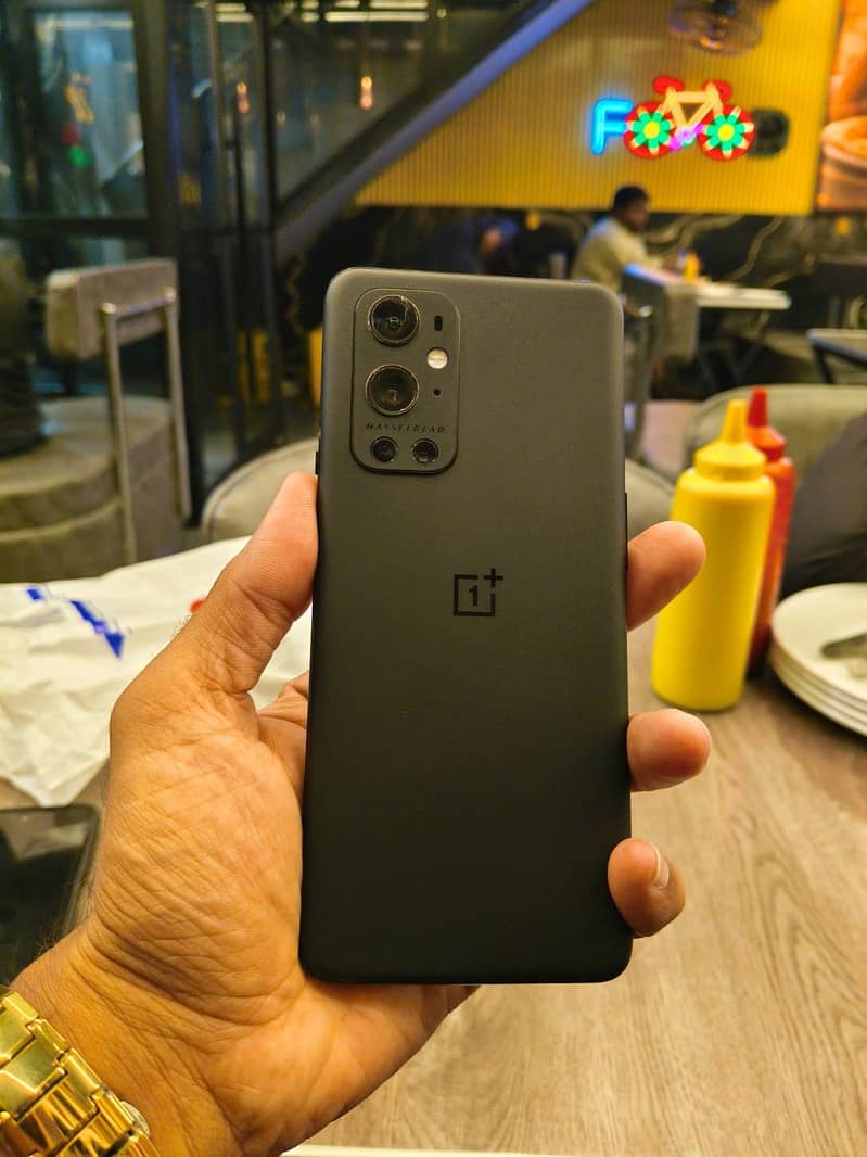 One Plus 9 Pro 0