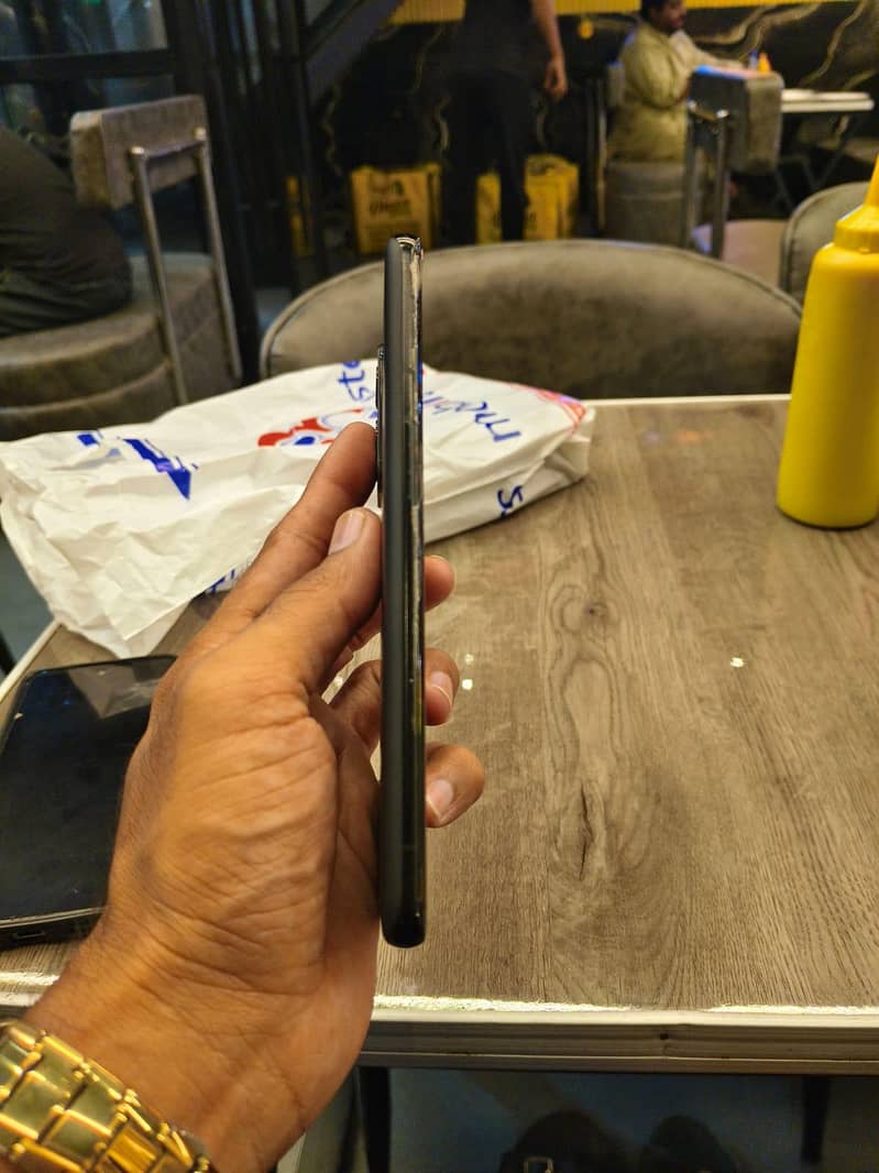 One Plus 9 Pro 3