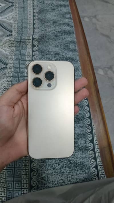 Apple iPhone 16 Pro