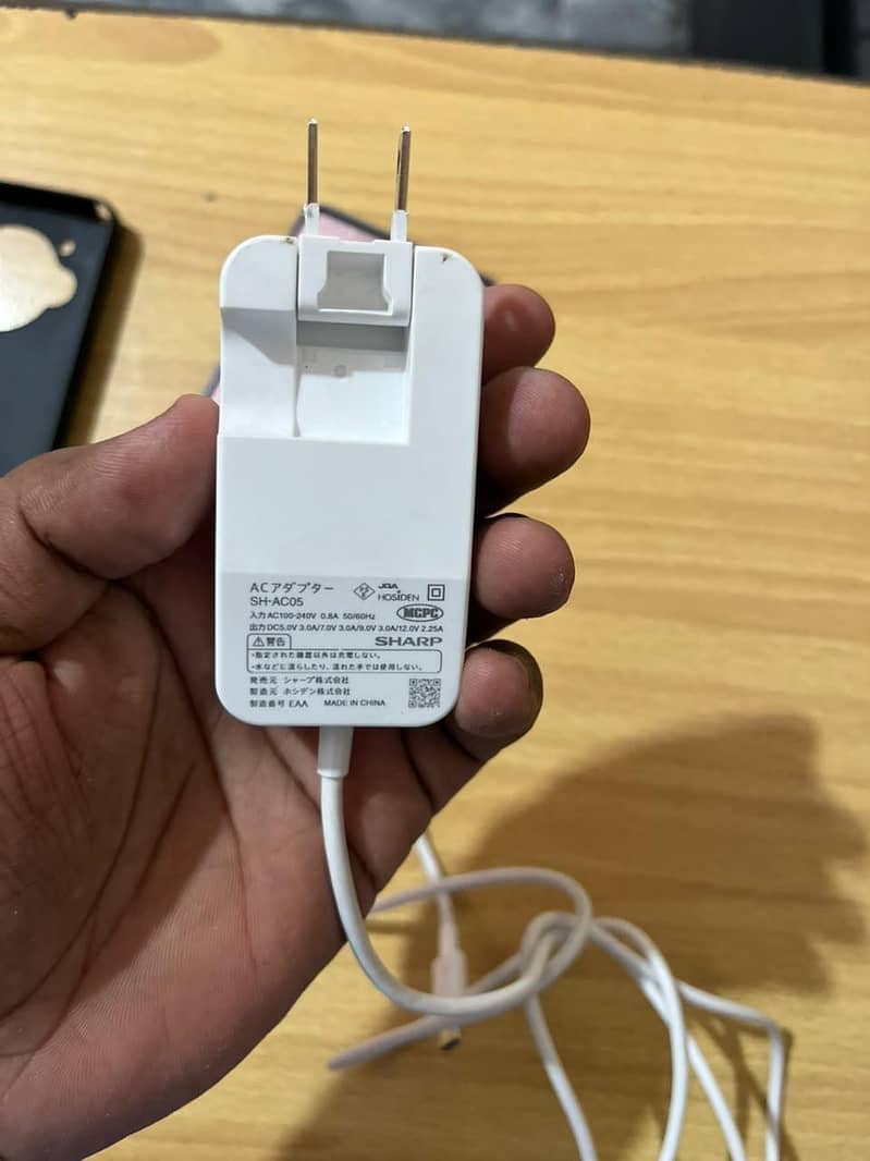 Sharp Aquos Sense7 5