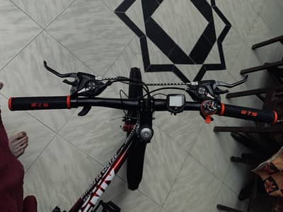 I am selling phoenix  gear cycle