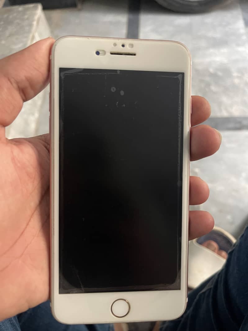 Apple iPhone 7 Plus 6