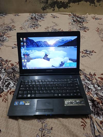 laptop core i3 1st jarnation