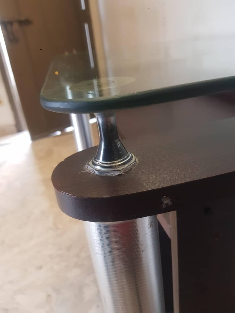 computer table or tv trolley 3